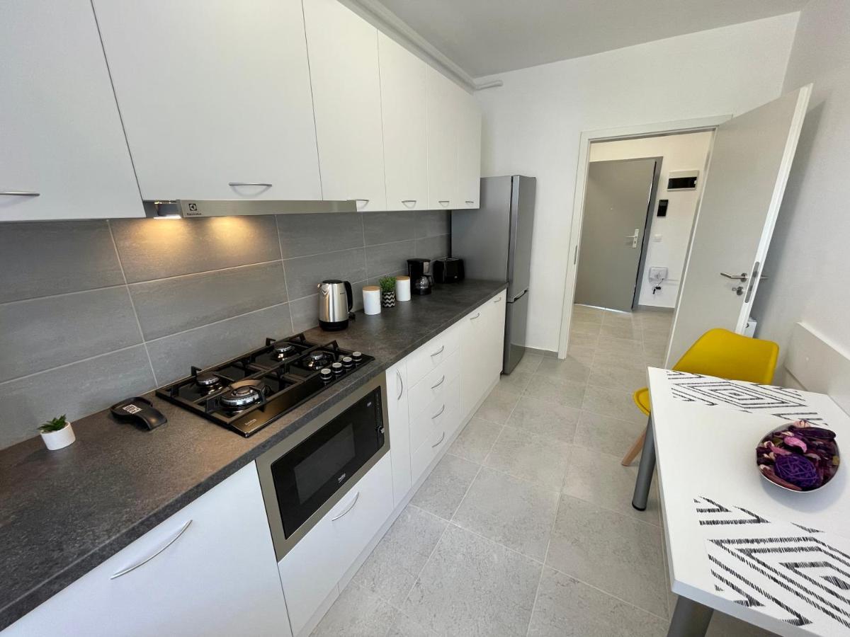 Vice-Versa By Jules Studio Braşov Extérieur photo